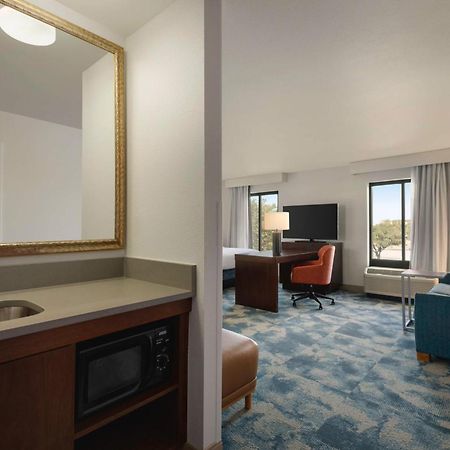 Hampton Inn & Suites San Marcos Buitenkant foto