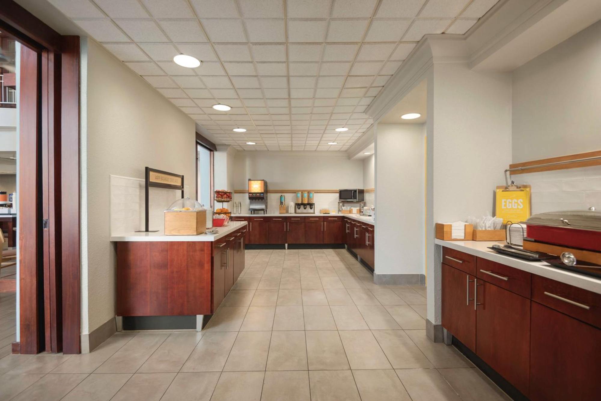 Hampton Inn & Suites San Marcos Buitenkant foto